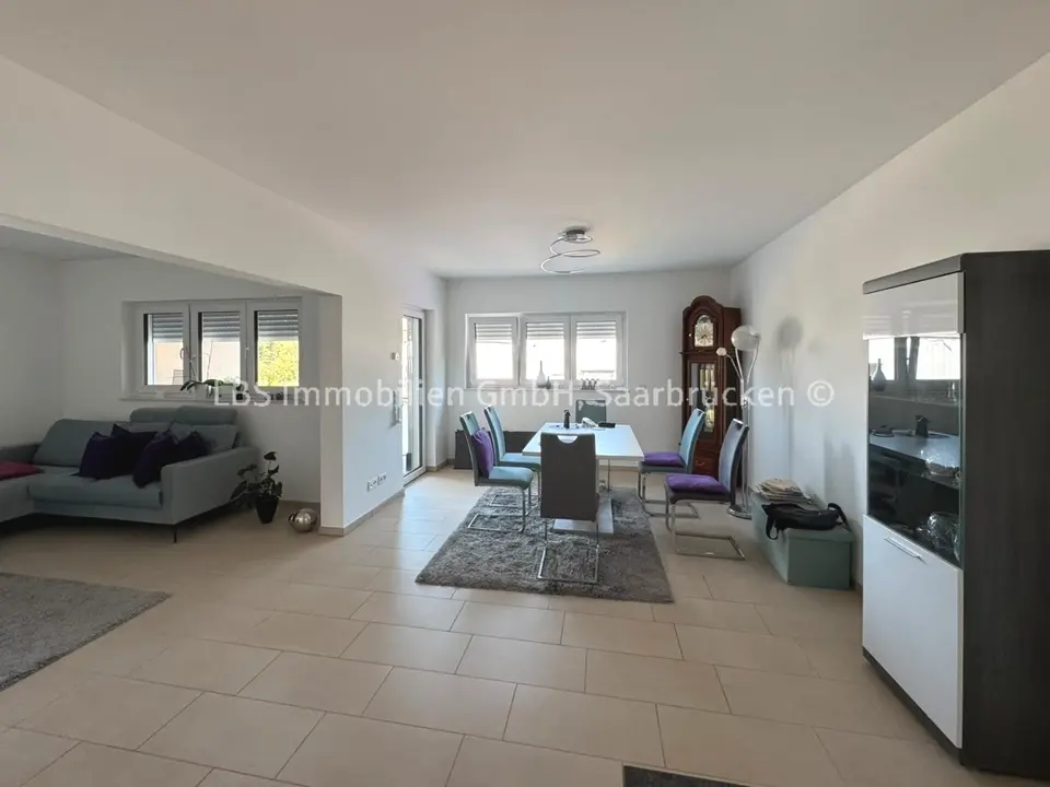 5 Zimmer Wohnung mit 127 m² in Saarbrücken – Bild 5