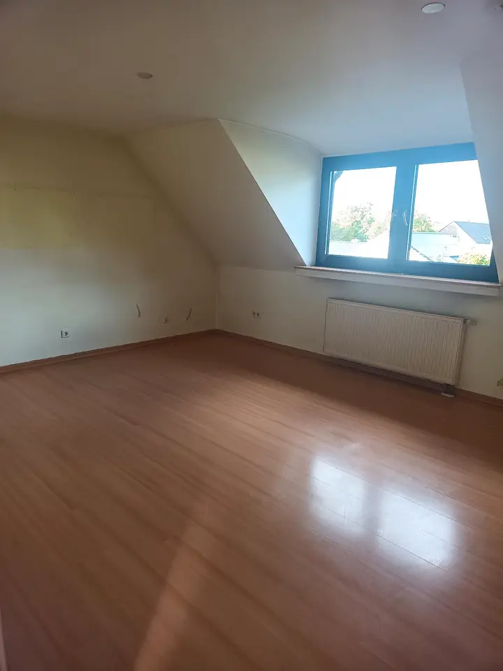 3 Zimmer Wohnung mit 70 m² in Elsdorf – Bild 2