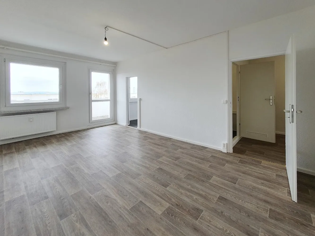 5 Zimmer Wohnung mit 115 m² in Dresden – Bild 2