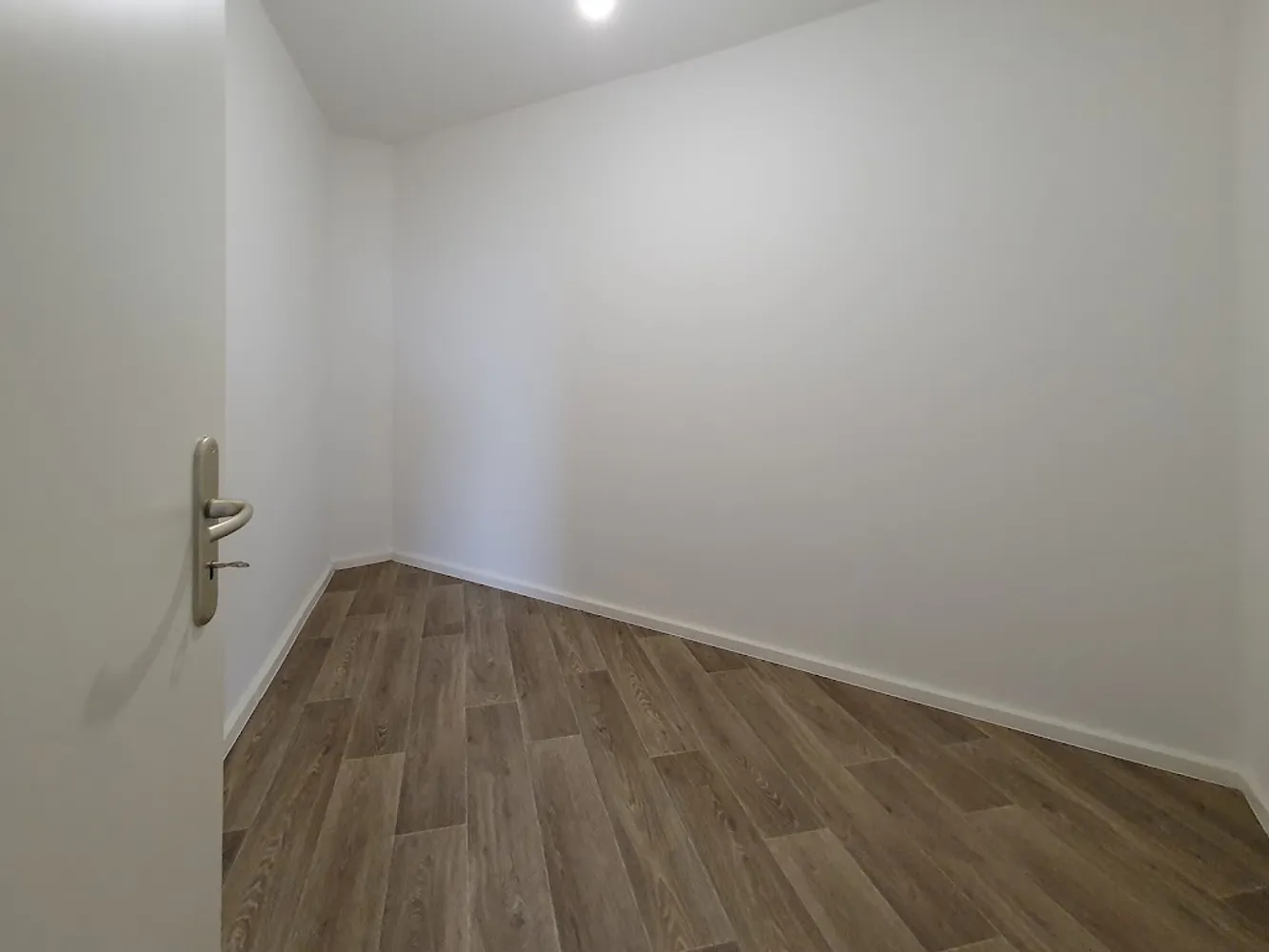 5 Zimmer Wohnung mit 115 m² in Dresden – Bild 6