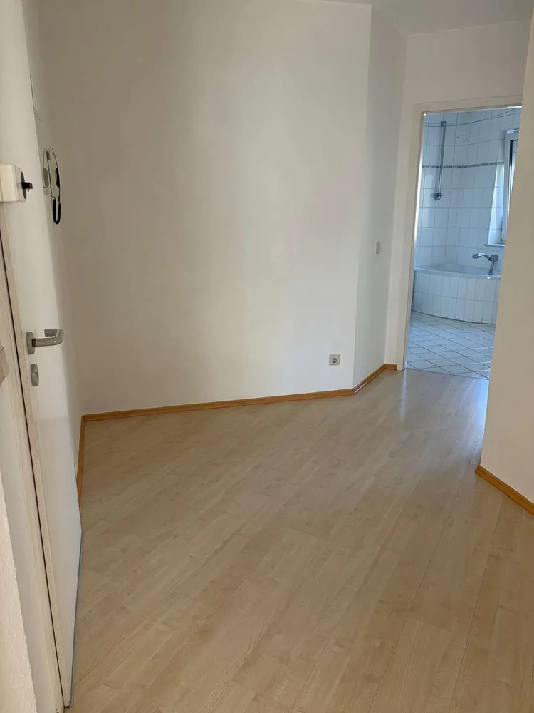 2 Zimmer Wohnung mit 57 m² in Homburg – Bild 1
