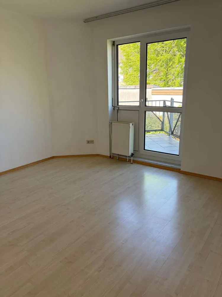 2 Zimmer Wohnung mit 57 m² in Homburg – Bild 2
