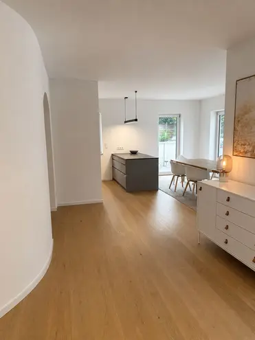 7 Zimmer Haus mit 200 m² in München – Bild 9