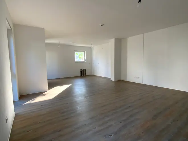 2 Zimmer Wohnung mit 84 m² in Hanau – Bild 2