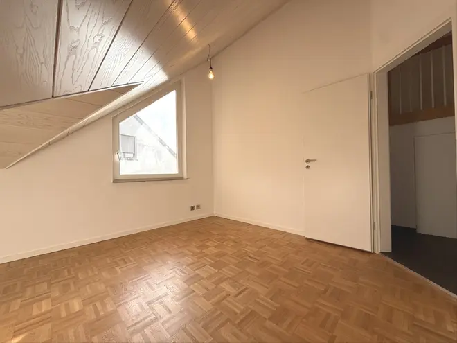5 Zimmer Wohnung mit 150 m² in Stuttgart – Bild 11