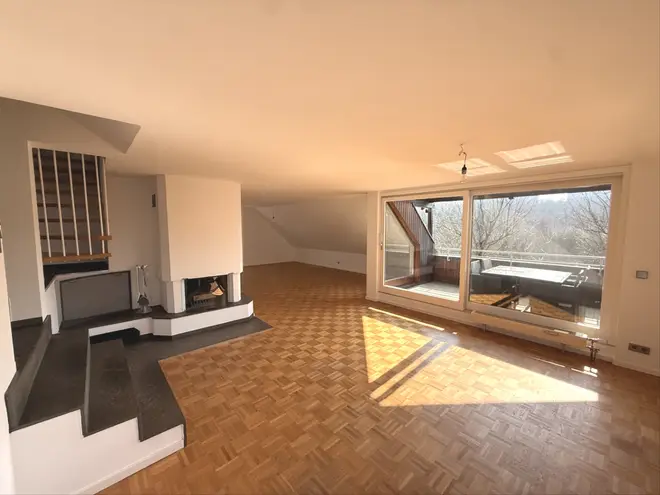 5 Zimmer Wohnung mit 150 m² in Stuttgart – Bild 3