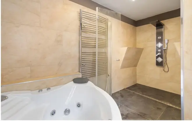6 Zimmer Haus mit 166 m² in Berlin – Bild 2