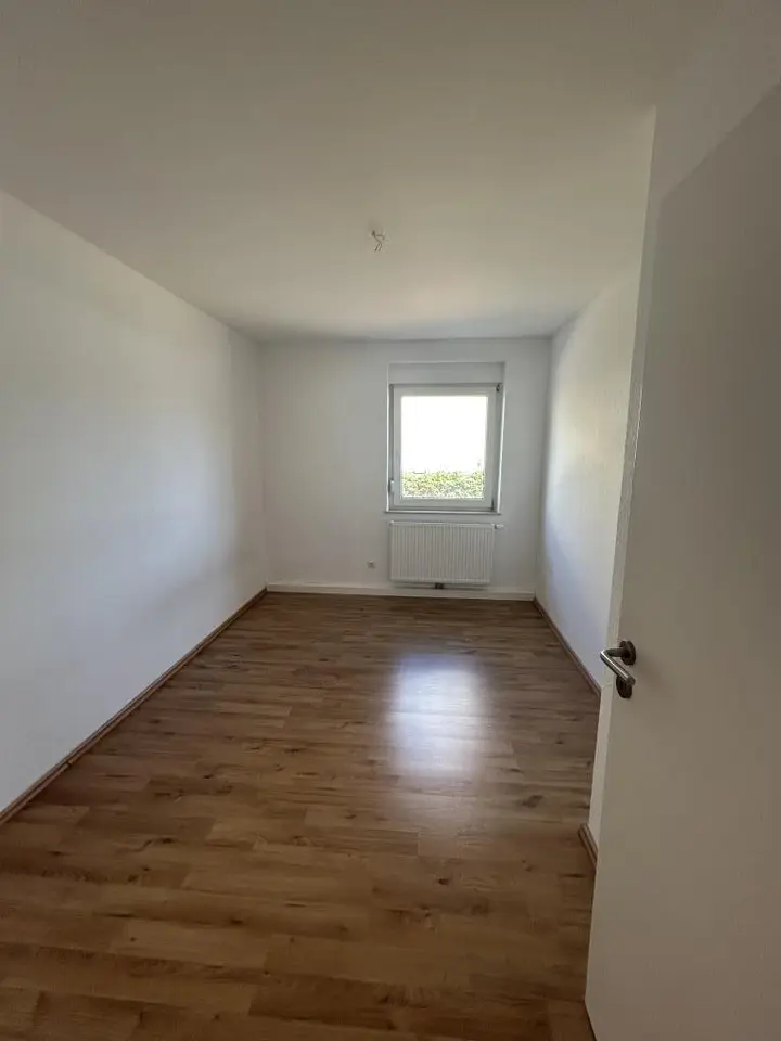 4 Zimmer Wohnung mit 68 m² in Kaiserslautern – Bild 2