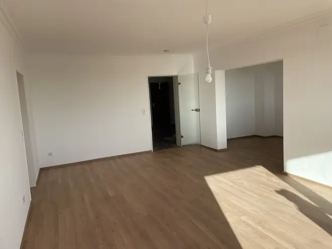4 Zimmer Wohnung mit 103 m² in Frankfurt am Main – Bild 3