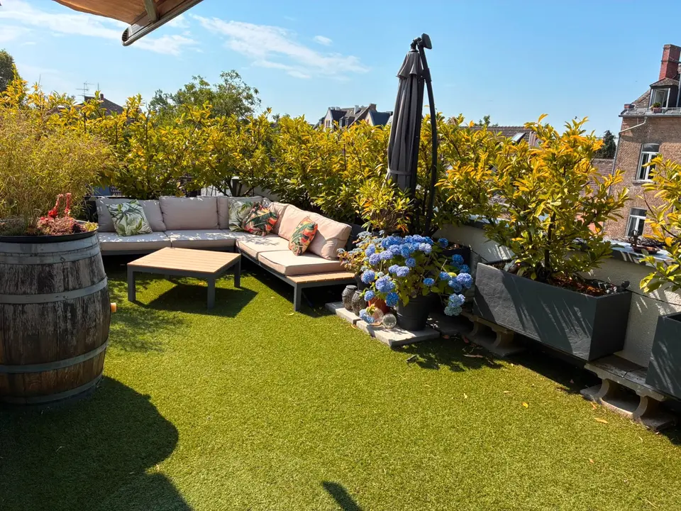 3 Zimmer Wohnung mit 100 m² in Wiesbaden – Bild 2