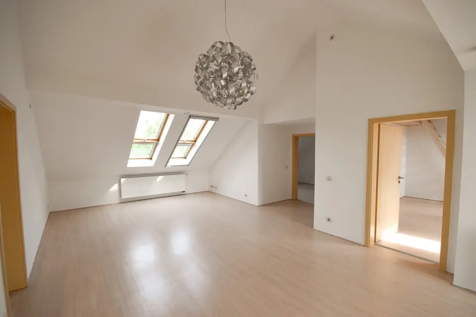 3 Zimmer Wohnung mit 101 m² in Zwickau – Bild 3