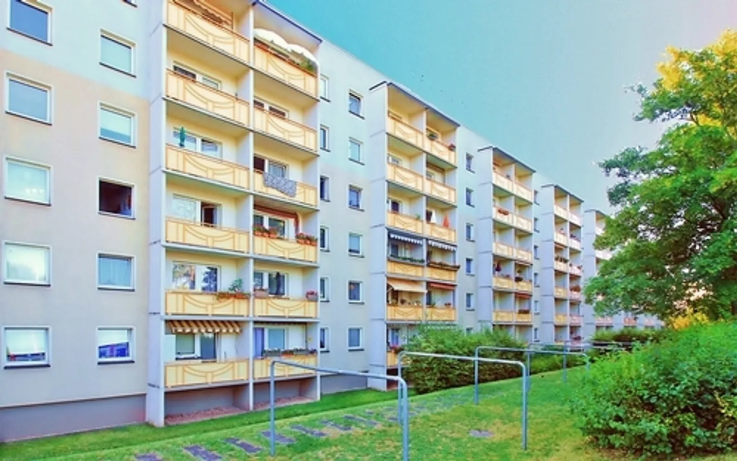 6 Zimmer Wohnung mit 126 m² in Zwickau – Bild 1