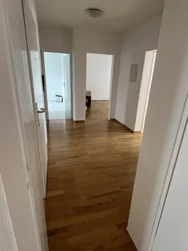 5 Zimmer Wohnung mit 95 m² in Frankfurt am Main – Bild 4