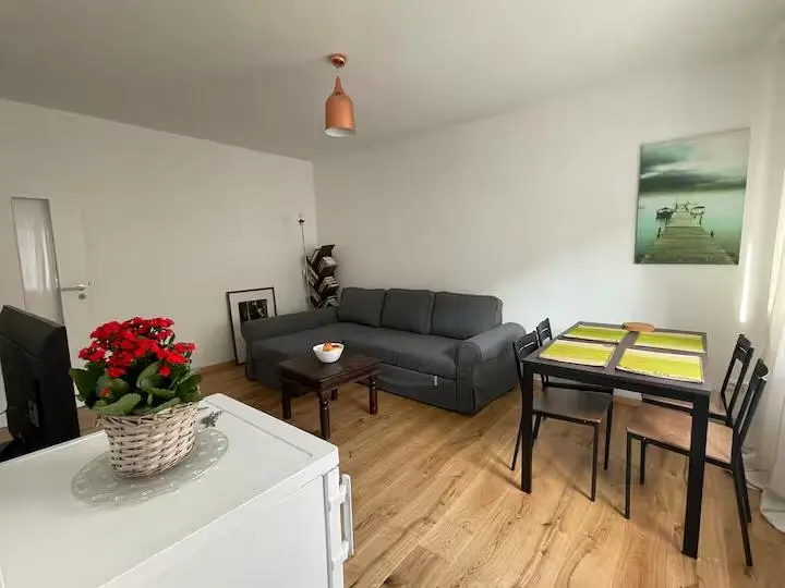 WG-Zimmer mit 31 m² in Brühl – Bild 8
