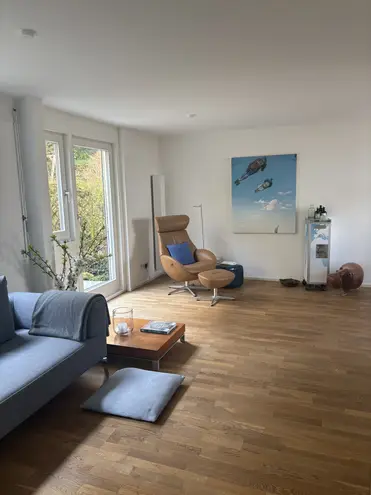 5 Zimmer Haus mit 196 m² in Stuttgart – Bild 1
