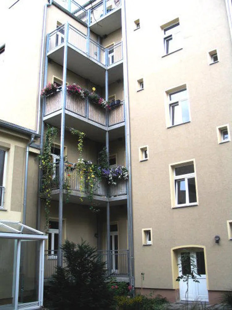 3 Zimmer Wohnung mit 93 m² in Halle (Saale) – Bild 4