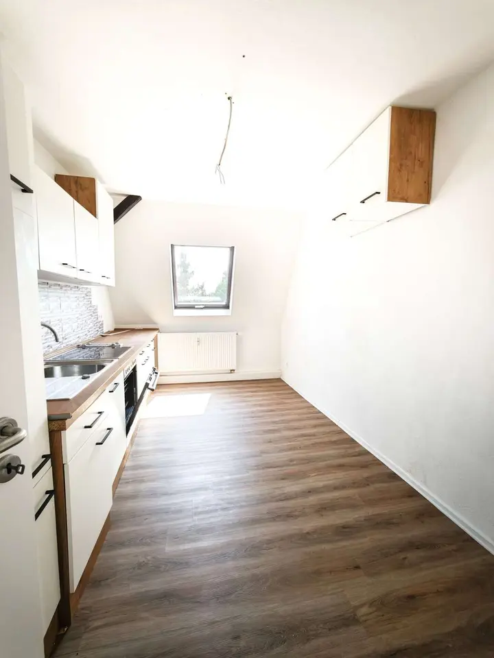 4 Zimmer Wohnung mit 100 m² in Zwickau – Bild 2