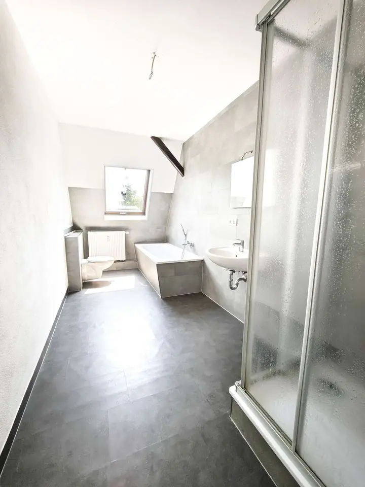 4 Zimmer Wohnung mit 100 m² in Zwickau – Bild 5