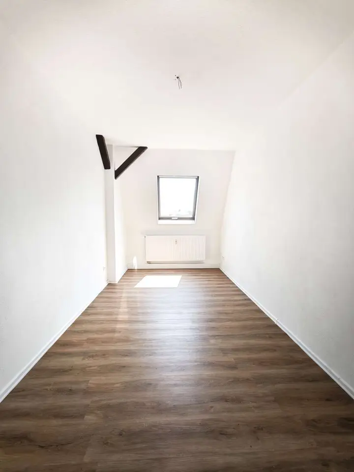 4 Zimmer Wohnung mit 100 m² in Zwickau – Bild 9