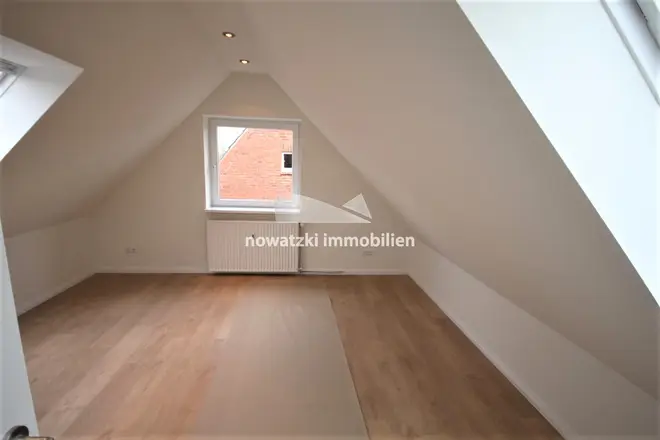 4 Zimmer Wohnung mit 123 m² in Lübeck – Bild 9