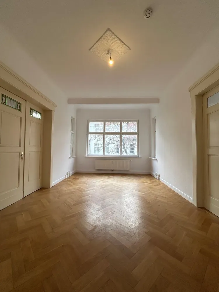 5 Zimmer Wohnung mit 150 m² in Halle (Saale) – Bild 3