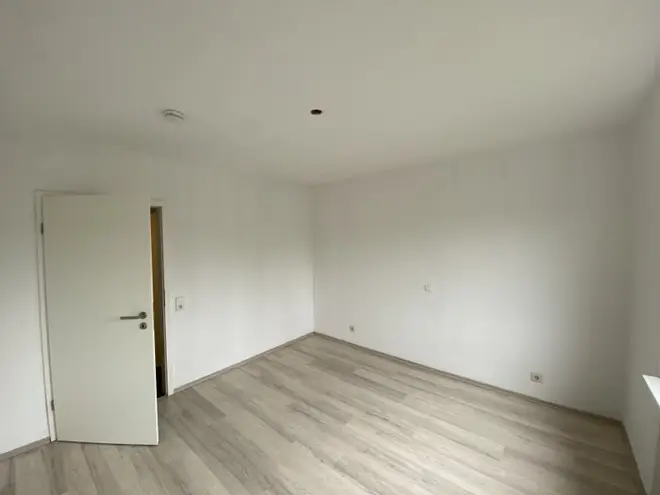 3 Zimmer Wohnung mit 75 m² in Köln – Bild 2