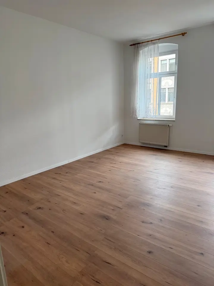 4 Zimmer Wohnung mit 97 m² in Gera – Bild 2