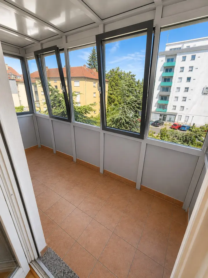 4 Zimmer Wohnung mit 101 m² in Würzburg – Bild 8