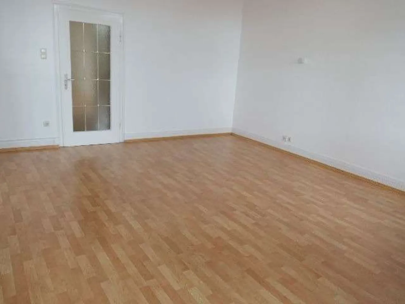5 Zimmer Wohnung mit 150 m² in Hameln – Bild 2