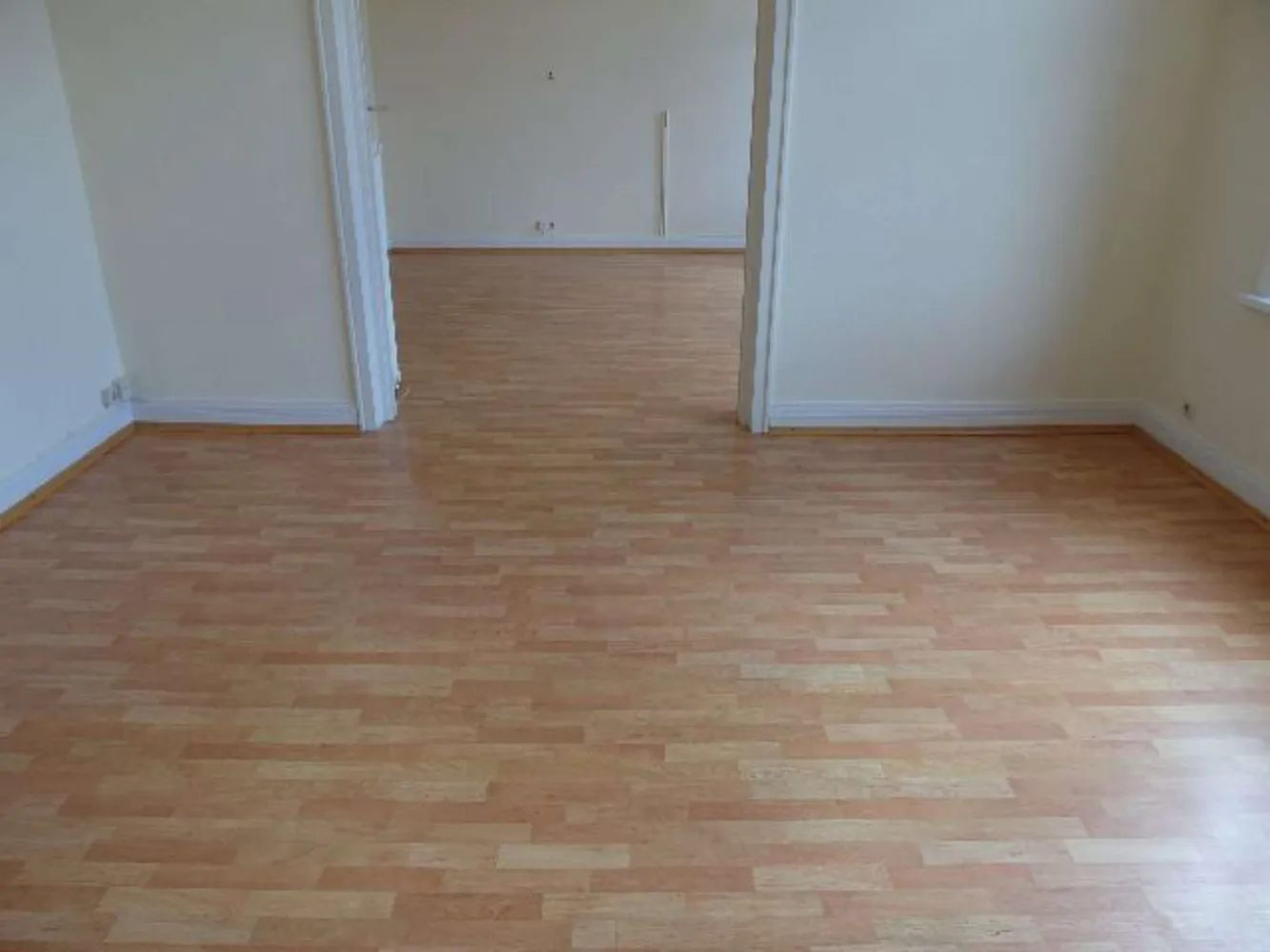 5 Zimmer Wohnung mit 150 m² in Hameln – Bild 3