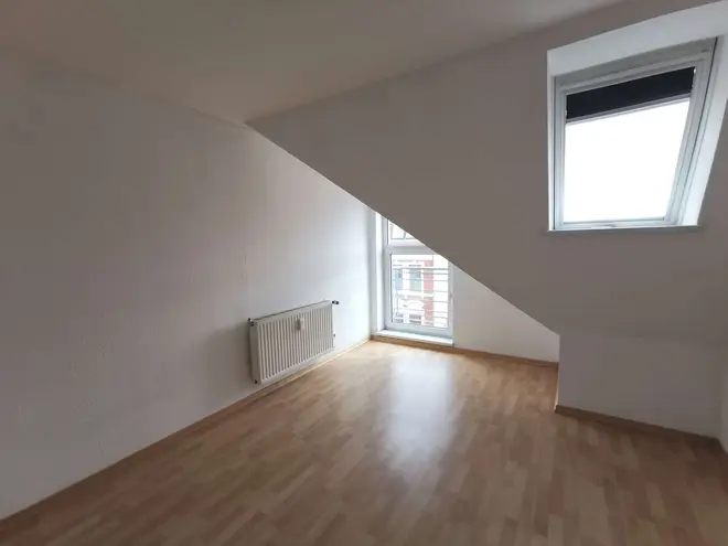 4 Zimmer Wohnung mit 142 m² in Magdeburg – Bild 3