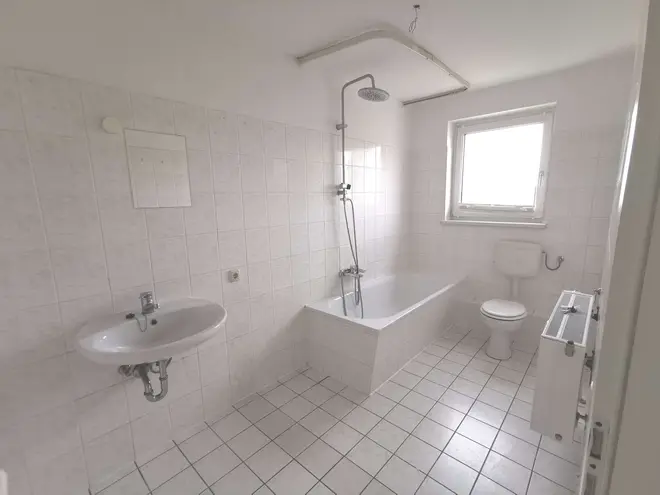 4 Zimmer Wohnung mit 142 m² in Magdeburg – Bild 4