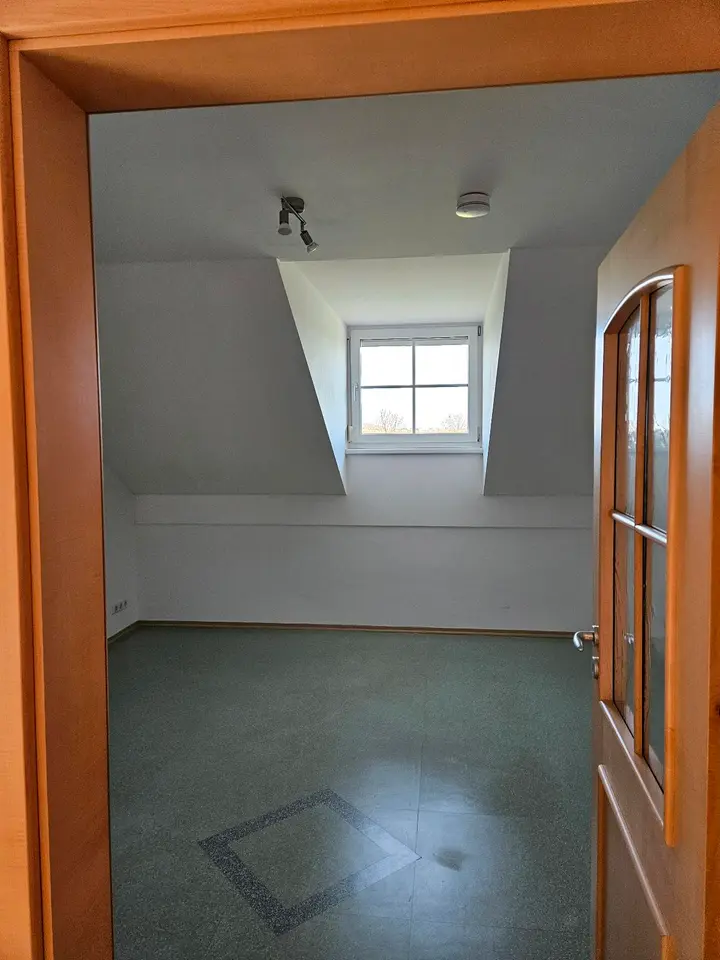 3 Zimmer Wohnung mit 98 m² in Cham – Bild 2