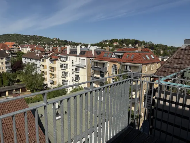 5 Zimmer Wohnung mit 137 m² in Stuttgart – Bild 1