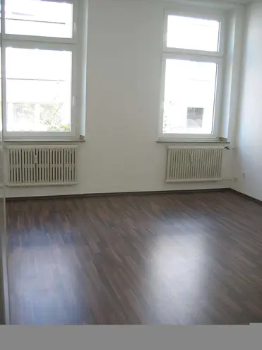 2 Zimmer Wohnung mit 80 m² in Duisburg – Bild 3