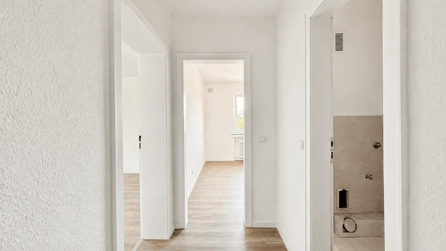 2 Zimmer Wohnung mit 60 m² in Oberhausen – Bild 3