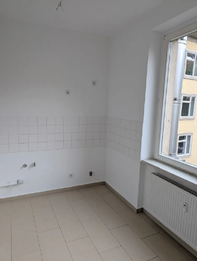 4 Zimmer Wohnung mit 102 m² in Dresden – Bild 3