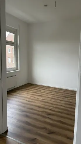 4 Zimmer Wohnung mit 107 m² in Hannover – Bild 2