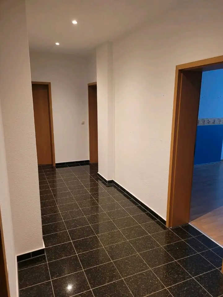 4 Zimmer Wohnung mit 122 m² in Zwickau – Bild 3