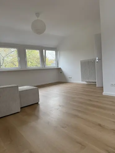 2 Zimmer Wohnung mit 83 m² in Bonn – Bild 8