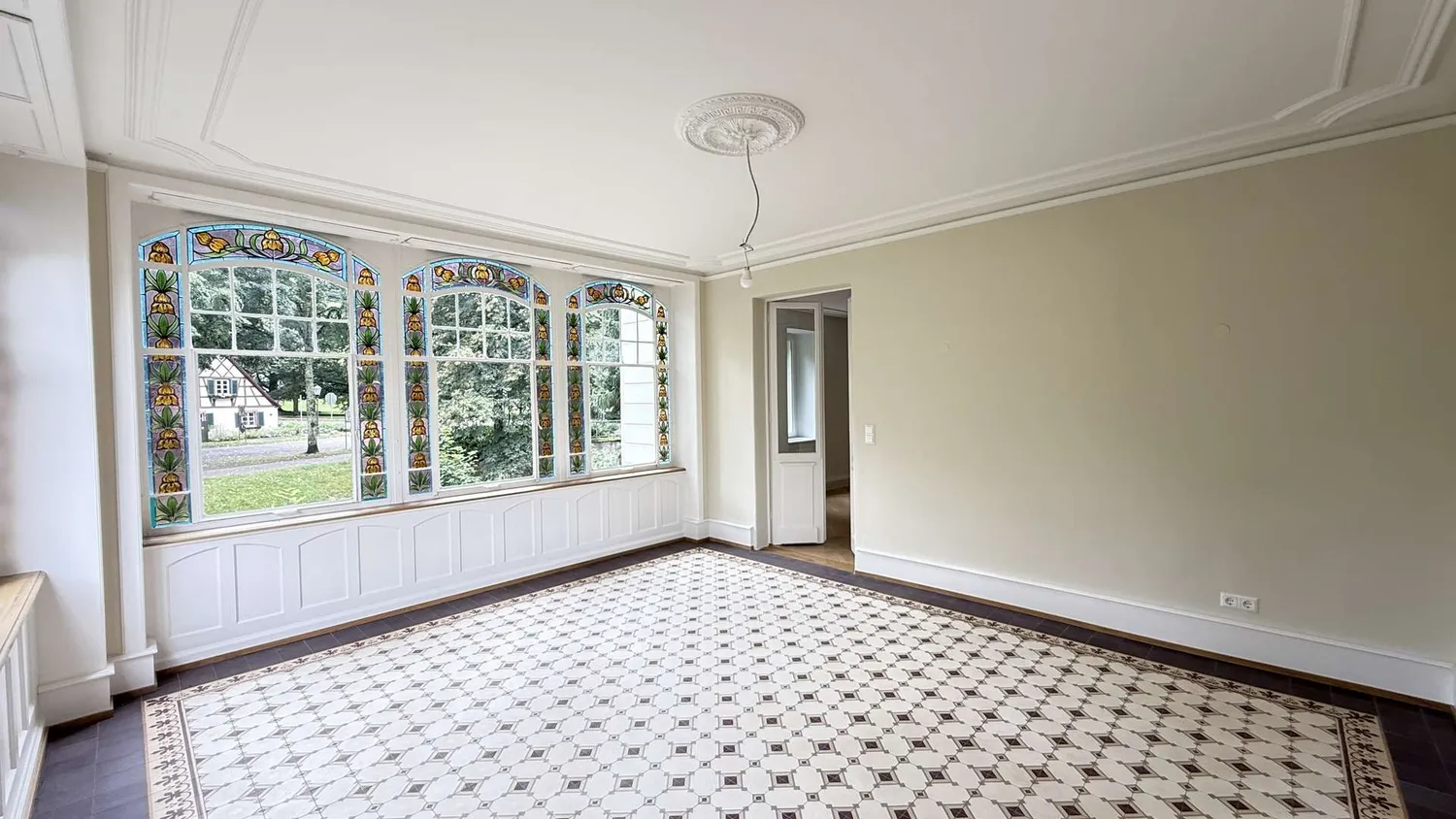 5 Zimmer Wohnung mit 205 m² in Baden-Baden – Bild 5