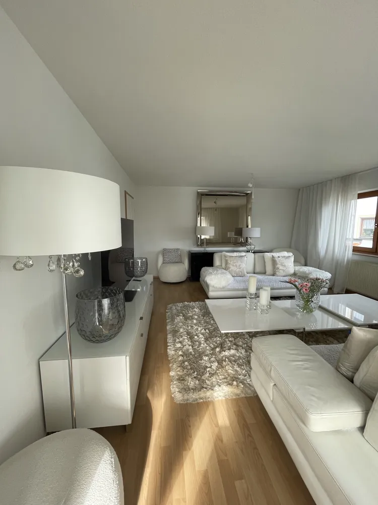 4 Zimmer Wohnung mit 120 m² in Friedrichshafen – Bild 1
