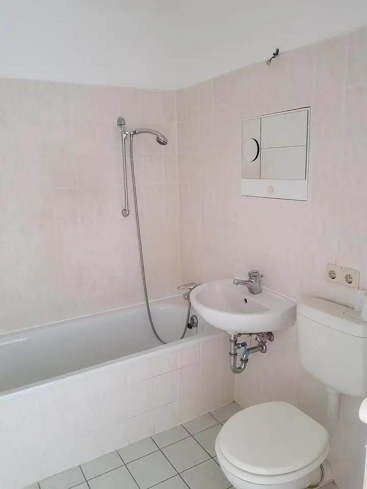 3 Zimmer Wohnung mit 69 m² in Neubrandenburg – Bild 4