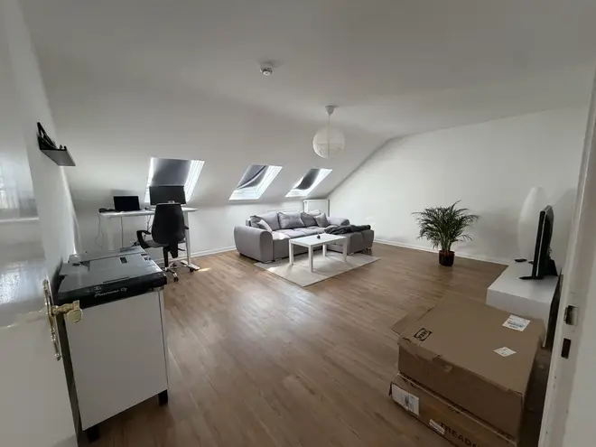 2 Zimmer Wohnung mit 76 m² in Kassel – Bild 2
