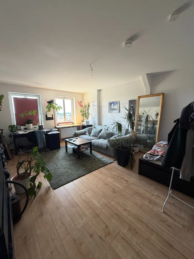 5 Zimmer Wohnung mit 143 m² in Halle (Saale) – Bild 3
