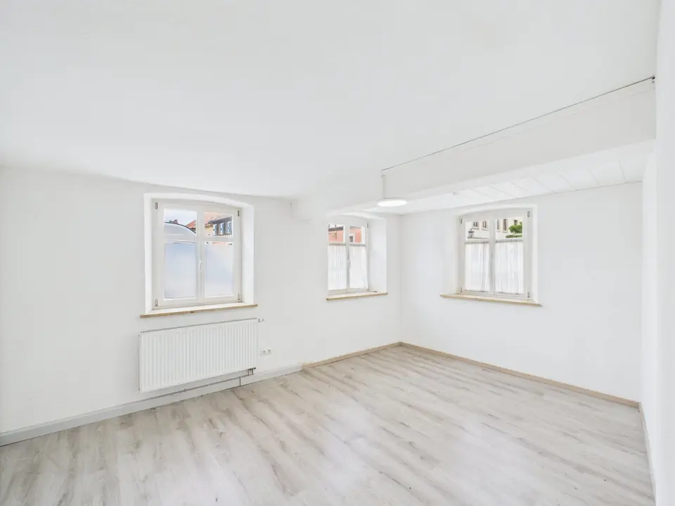 9 Zimmer Haus mit 280 m² in Bamberg – Bild 1