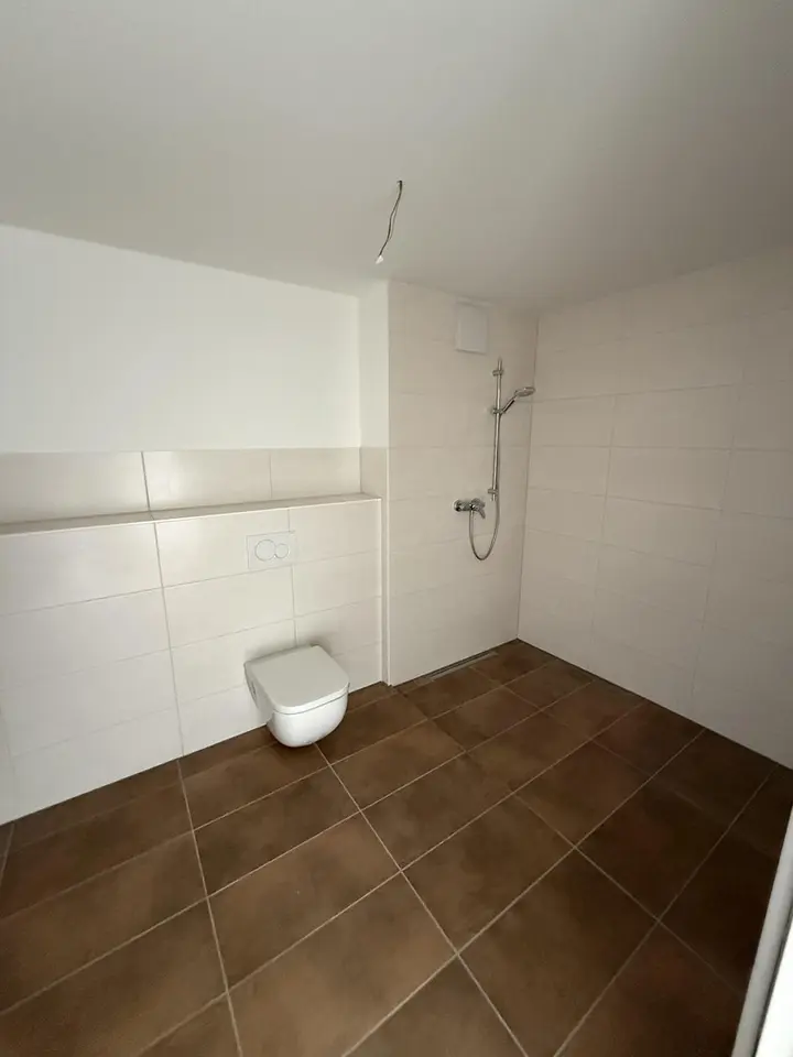 4 Zimmer Wohnung mit 147 m² in Schwerin – Bild 5
