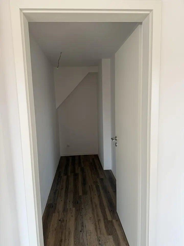 4 Zimmer Wohnung mit 147 m² in Schwerin – Bild 7