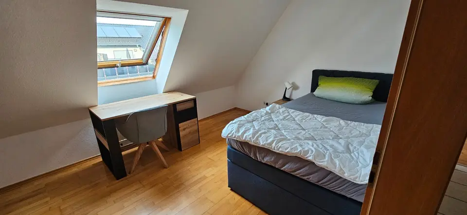 WG-Zimmer mit 125 m² in Rodgau – Bild 1