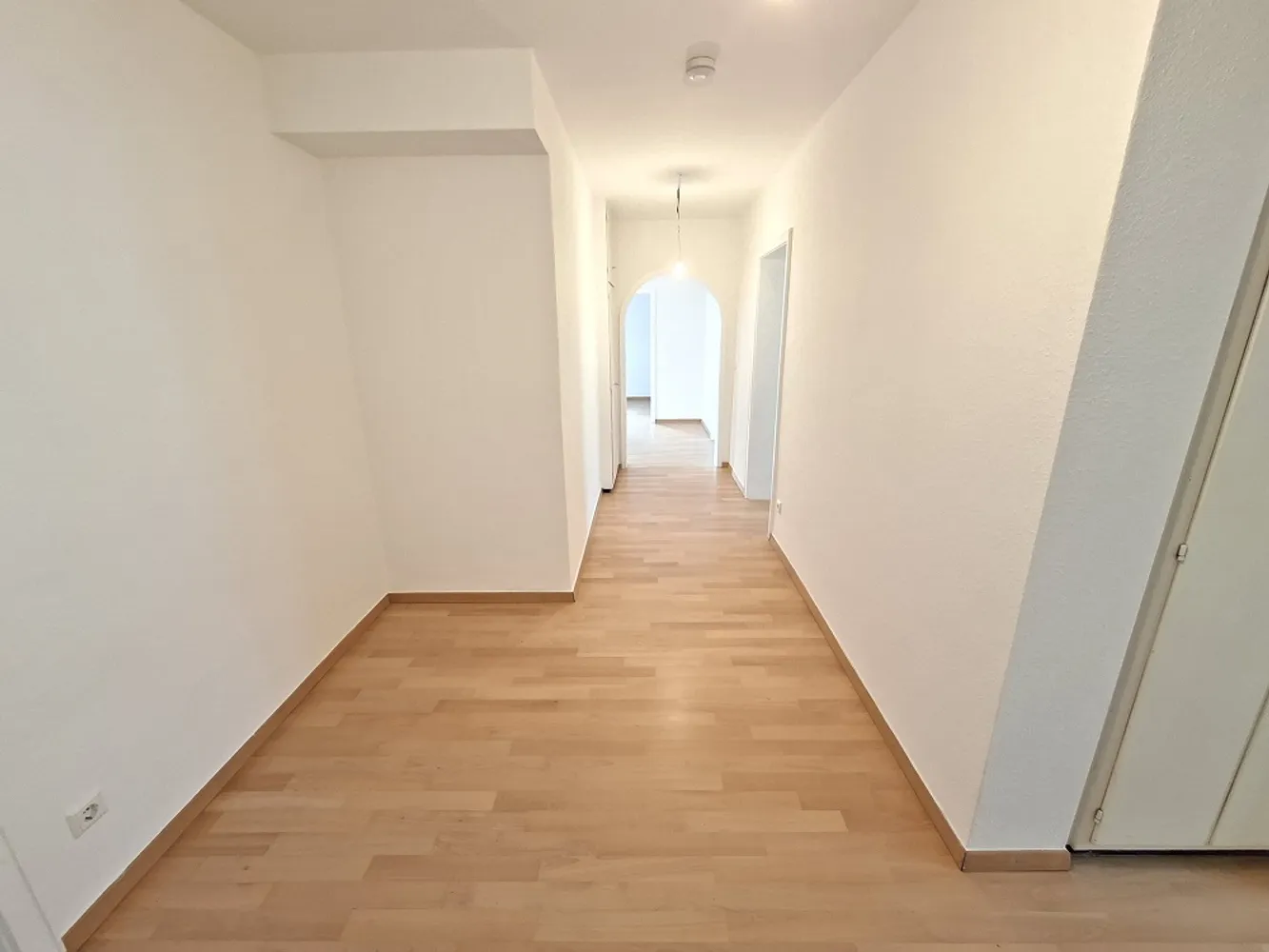 4 Zimmer Wohnung mit 115 m² in Esslingen am Neckar – Bild 2
